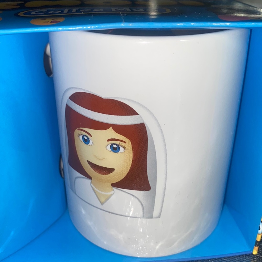 Wifey/Bride Emoji Coffee Mug!